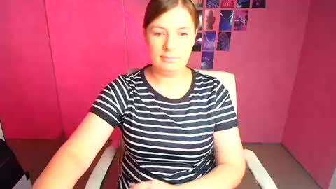 Molly online show from July 8, 12:20 pm