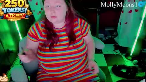 molly_moons online show from May 1, 9:19 pm