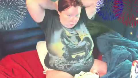 Snapshot of molly_moons chatting on July 8, 6:56 pm molly_moons online show from July 8, 6:56 pm