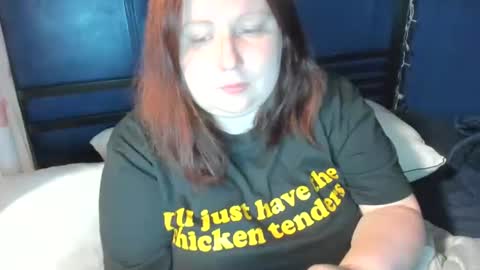 Snapshot of molly_moons chatting on July 29, 3:59 am molly_moons online show from July 29, 3:59 am