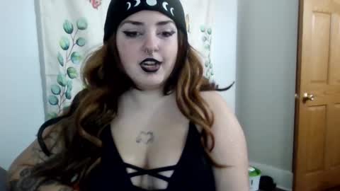 Snapshot of molly_moonxxx chatting on November 26, 11:44 am molly_moonxxx online show from November 26, 11:44 am