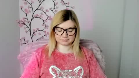 Snapshot of molly_moree chatting on May 19, 11:38 am Molly online show from May 19, 11:38 am