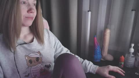 I have new photos come and see with love Molly online show from January 23, 1:41 am