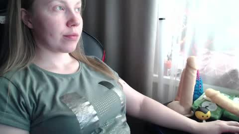 I have new photos come and see with love Molly online show from May 19, 9:04 am