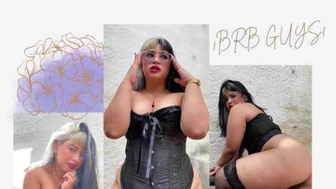 Snapshot of molly_shake chatting on February 26, 10:25 am Molly online show from February 26, 10:25 am