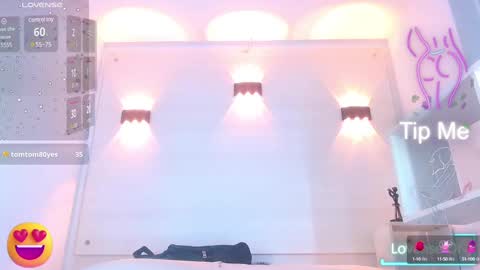 Snapshot of molly_spears chatting on February 22, 2:52 pm Molly Spears online show from February 22, 2:52 pm