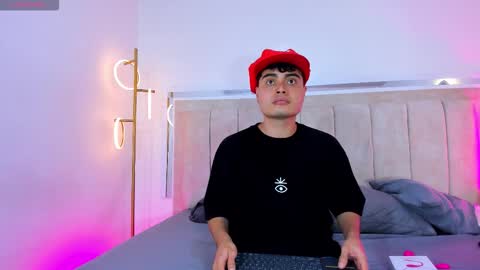 molly_sweetlove online show from December 4, 7:11 pm