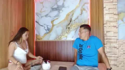 mollyandsam303av online show from March 5, 8:38 pm