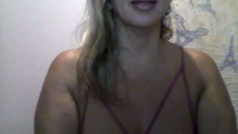 Snapshot of mollybunny01 chatting on August 6, 1:40 am Molly Bunny online show from August 6, 1:40 am