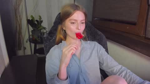 Snapshot of mollydangerous chatting on February 14, 7:54 pm Taisha online show from February 14, 7:54 pm