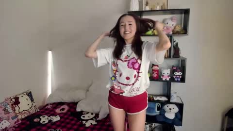 Snapshot of mollylolliesland chatting on October 22, 7:41 am Molly online show from October 22, 7:41 am