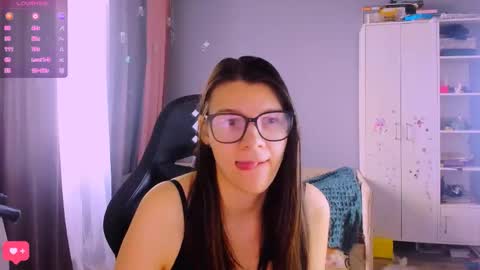  KIRA  online show from March 11, 7:36 am