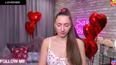 hi im Molly heregreat boobs big heart  warm pussy  online show from February 15, 3:20 am