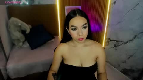 MOLLY online show from May 15, 12:01 pm