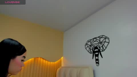 MOLLY online show from June 23, 7:01 pm