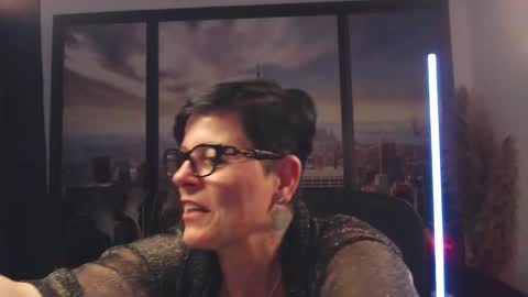 Snapshot of mollysun chatting on September 25, 4:54 pm MollySun Nina Randmann online show from September 25, 4:54 pm