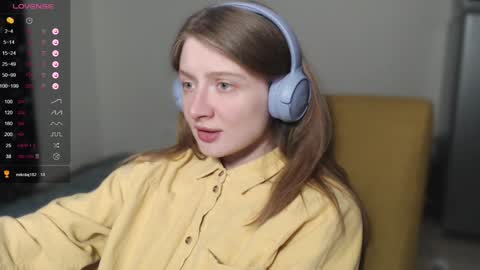 Snapshot of mollytucker chatting on December 8, 1:58 pm mollytucker online show from December 8, 1:58 pm