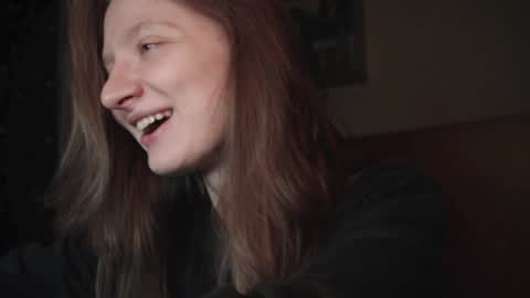 Snapshot of mollytucker chatting on January 10, 1:41 pm mollytucker online show from January 10, 1:41 pm