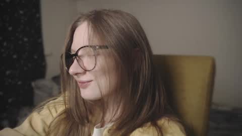 Snapshot of mollytucker chatting on February 2, 2:02 pm mollytucker online show from February 2, 2:02 pm