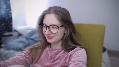 Snapshot of mollytucker chatting on February 8, 9:24 am mollytucker online show from February 8, 9:24 am