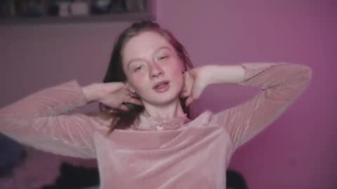 Snapshot of mollytucker chatting on February 14, 3:36 pm mollytucker online show from February 14, 3:36 pm