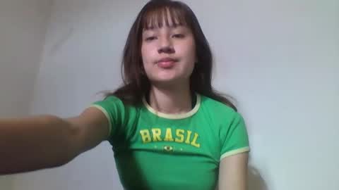 Snapshot of mollywalter chatting on February 8, 12:39 pm mollywalter online show from February 8, 12:39 pm