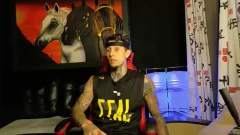 Molotov online show from November 25, 3:28 am