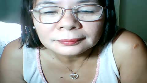 Snapshot of mombastic55 chatting on August 9, 12:56 am mombastic55 online show from August 9, 12:56 am