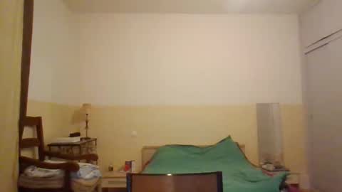 Snapshot of moment71200 chatting on November 13, 7:13 pm moment71200 online show from November 13, 7:13 pm