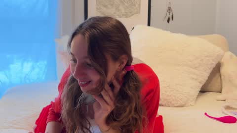 Snapshot of mommamia12 chatting on December 24, 2:12 pm Mia online show from December 24, 2:12 pm