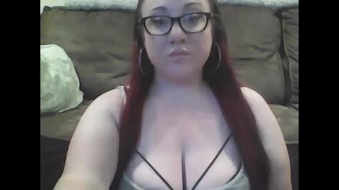 Snapshot of mommies_mooseknuckle chatting on September 14, 7:57 pm mommies_mooseknuckle online show from September 14, 7:57 pm