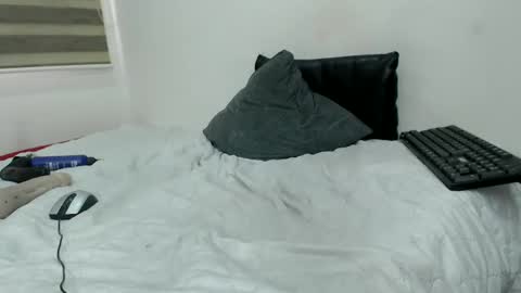 mommy26 online show from February 8, 12:39 pm