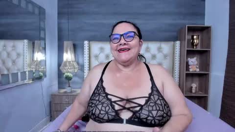 Jelitza online show from July 1, 2:57 am