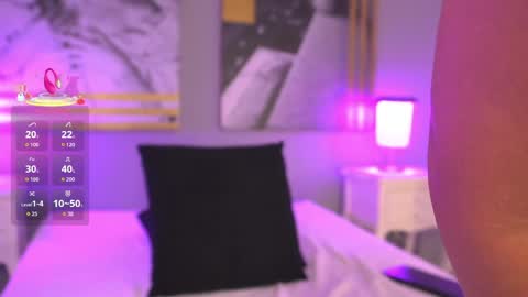 Snapshot of mommysquirt_ chatting on May 24, 8:58 pm Kendall Evanz online show from May 24, 8:58 pm