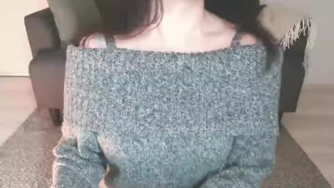 Momo online show from December 13, 11:17 pm