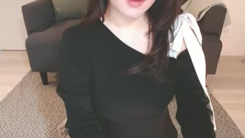 Momo online show from February 13, 10:33 pm