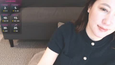 Momo online show from June 14, 8:05 am