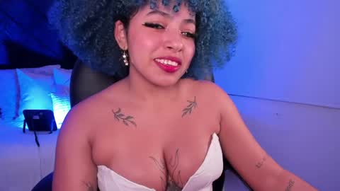 Snapshot of momo_ayasse chatting on May 29, 5:05 am Momo online show from May 29, 5:05 am