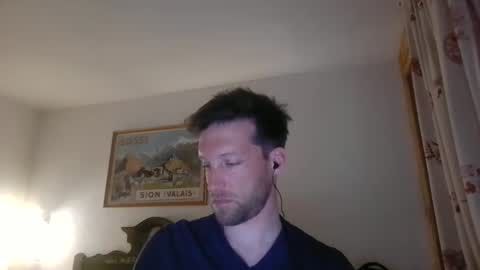 Snapshot of moms_little_monster chatting on December 18, 8:03 pm moms_little_monster online show from December 18, 8:03 pm