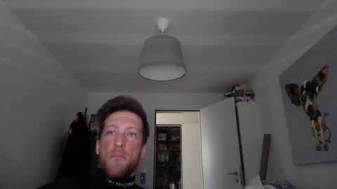 Snapshot of moms_little_monster chatting on January 10, 9:34 am moms_little_monster online show from January 10, 9:34 am