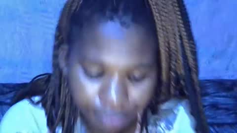 Snapshot of momsdoll chatting on January 18, 3:38 pm momsdoll online show from January 18, 3:38 pm