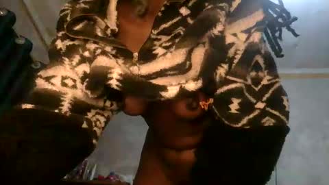 Snapshot of monah_ebony chatting on October 27, 11:36 am mona online show from October 27, 11:36 am