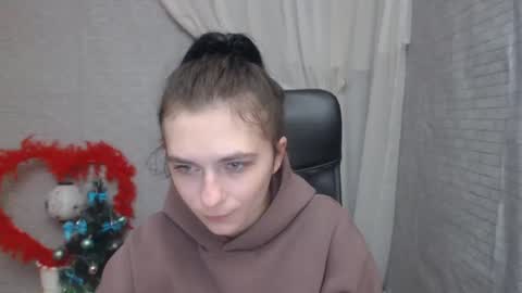 monakali online show from December 6, 7:54 am