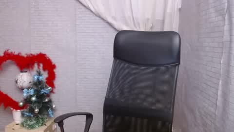 monakali online show from January 4, 6:52 am