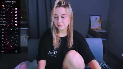   online show from February 4, 10:58 pm