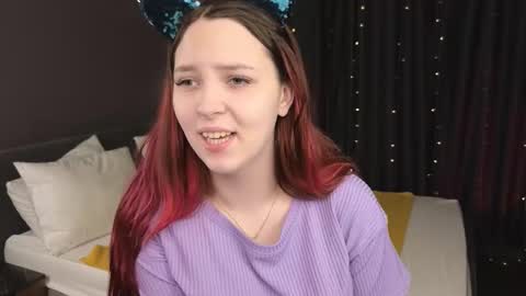 Snapshot of monica__queen chatting on November 11, 5:07 am Monica online show from November 11, 5:07 am