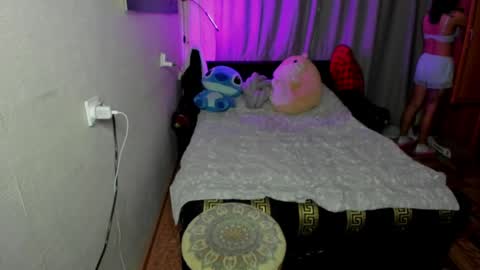 Monica Elder online show from May 29, 3:48 am