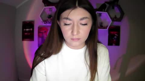 Snapshot of monica_sweets chatting on September 29, 11:04 am sweet girl and shine body online show from September 29, 11:04 am