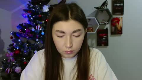 sweet girl and shine body online show from November 26, 10:05 am