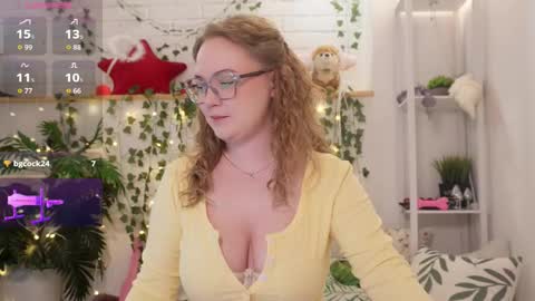 Snapshot of monicaasis chatting on September 21, 5:58 pm monicaasis online show from September 21, 5:58 pm